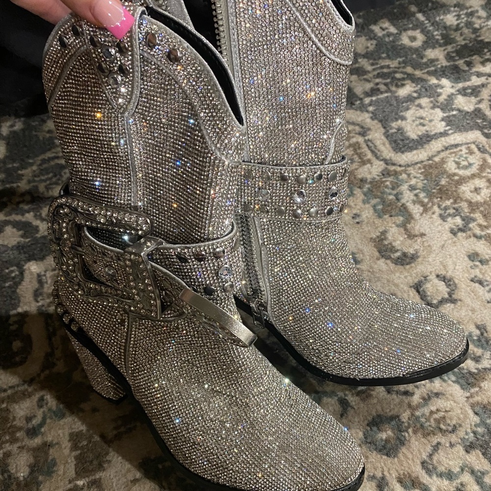 Dolls Kills Diamond Cowgirl Boots